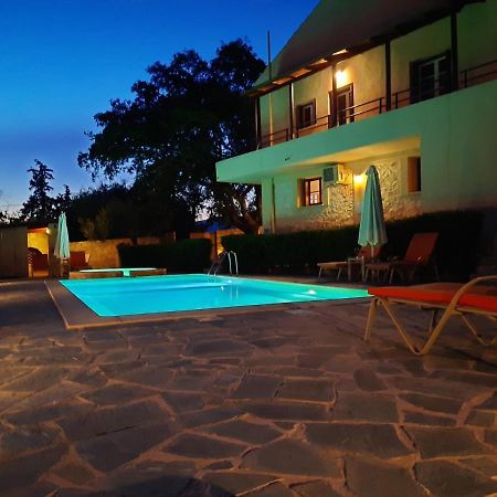 Villa Maragoudi Armenoi  Luaran gambar