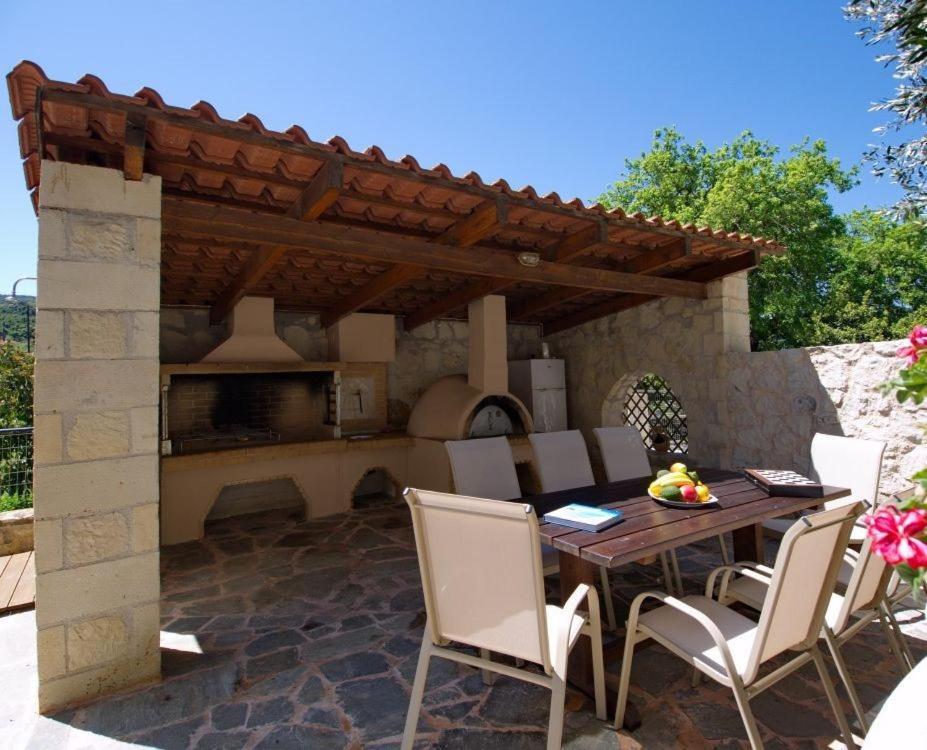Villa Maragoudi Armenoi  Luaran gambar